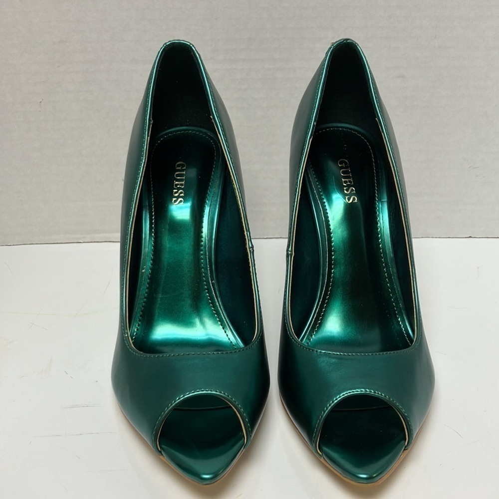 Guess green shoe size 6.5 - Picture 3 of 8